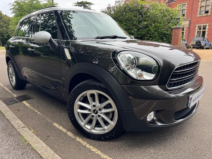 MINI Countryman 2.0 Cooper D Business Edition Auto Euro 5 5dr MINI Countryman 2.0 Cooper D Business Edition Auto Euro 5 5dr