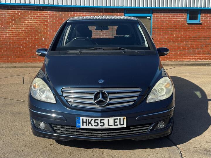 Mercedes-Benz B Class 2.0 B200 SE CVT 5dr Mercedes-Benz B Class 2.0 B200 SE CVT 5dr