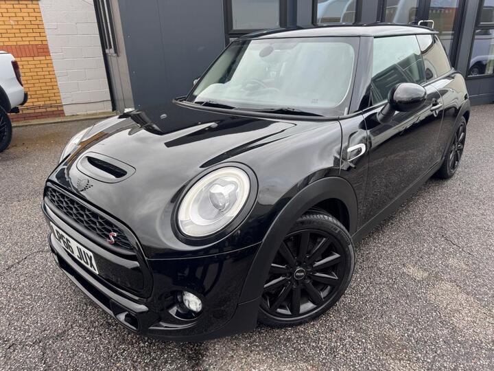 MINI Hatch 2.0 Cooper S Euro 6 (s/s) 3dr