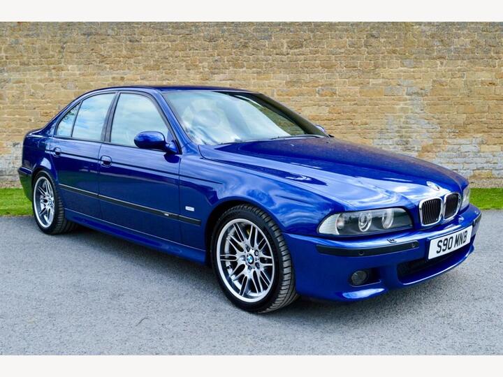 BMW M5 4.9i 4dr