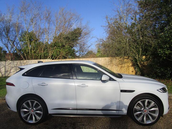 Jaguar F-PACE 2.0 D200 MHEV R-Dynamic S Auto AWD Euro 6 (s/s) 5dr Jaguar F-PACE 2.0 D200 MHEV R-Dynamic S Auto AWD Euro 6 (s/s) 5dr