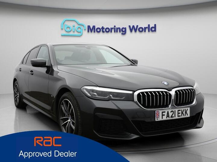 BMW 5 Series 2.0 530e 12kWh M Sport Steptronic Euro 6 (s/s) 4dr BMW 5 Series 2.0 530e 12kWh M Sport Steptronic Euro 6 (s/s) 4dr