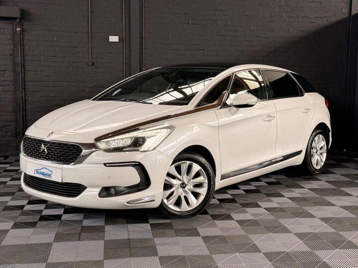 DS AUTOMOBILES DS 5 1.6 BlueHDi Elegance Euro 6 (s/s) 5dr DS AUTOMOBILES DS 5 1.6 BlueHDi Elegance Euro 6 (s/s) 5dr