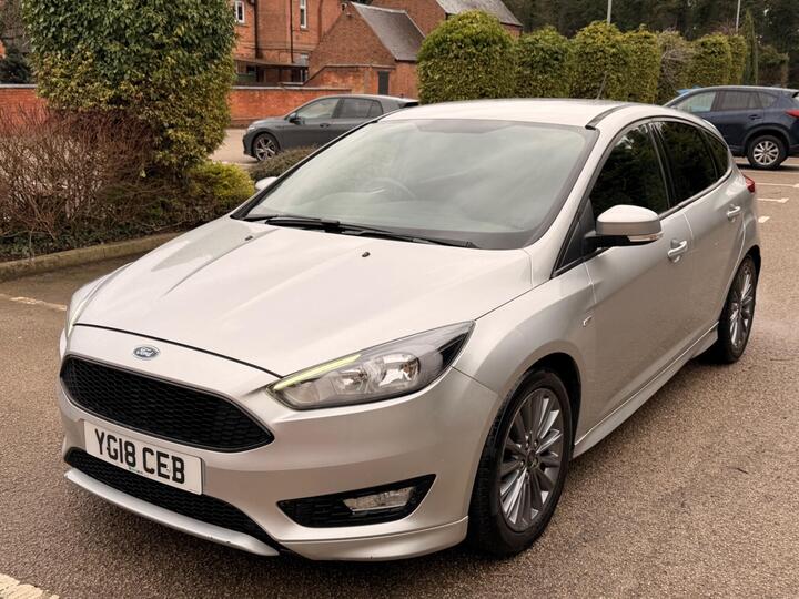 Ford Focus 1.0T EcoBoost ST-Line Euro 6 (s/s) 5dr