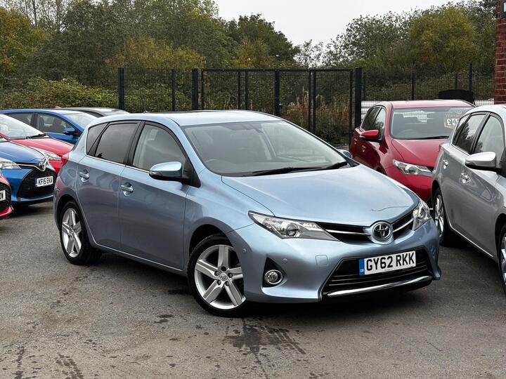 Toyota Auris 1.6 V-Matic Excel Multidrive S Euro 5 5dr Toyota Auris 1.6 V-Matic Excel Multidrive S Euro 5 5dr