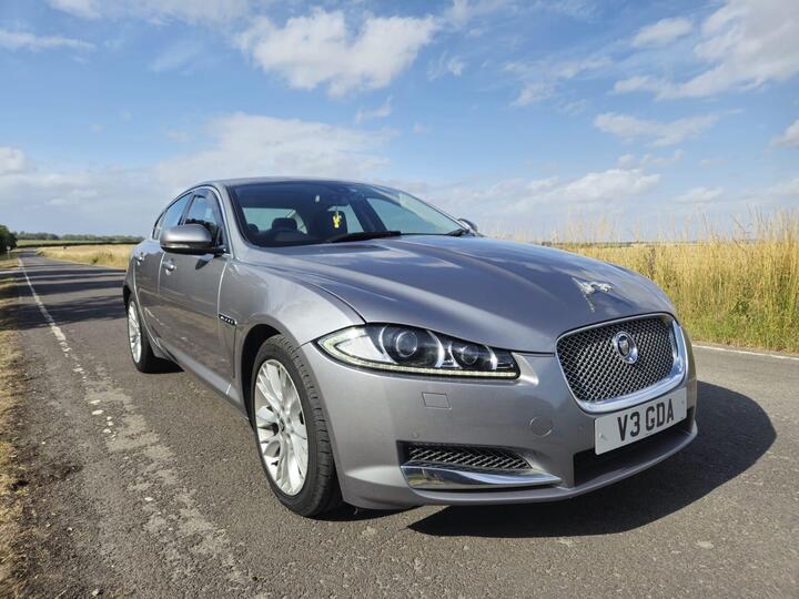 Jaguar XF 2.2d Premium Luxury Auto Euro 5 (s/s) 4dr