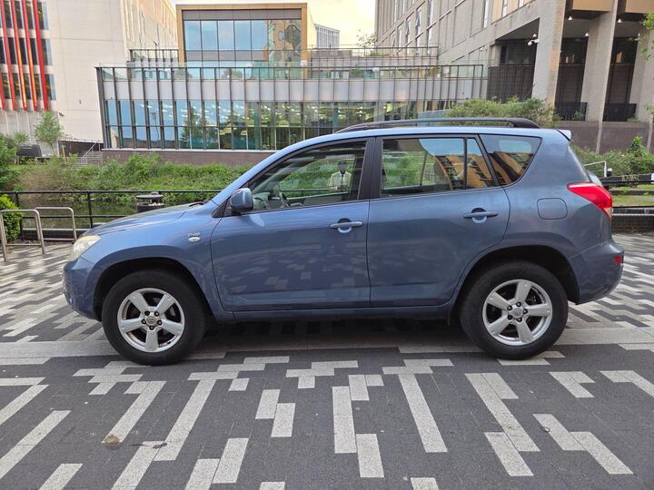 Toyota RAV4 2.2 D-4D XT3 4WD 5dr