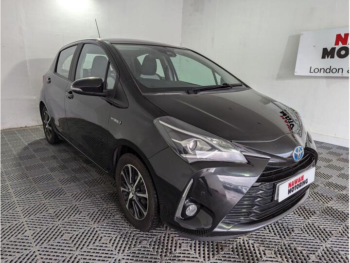 Toyota Yaris 1.5 VVT-h Icon Tech E-CVT Euro 6 (s/s) 5dr