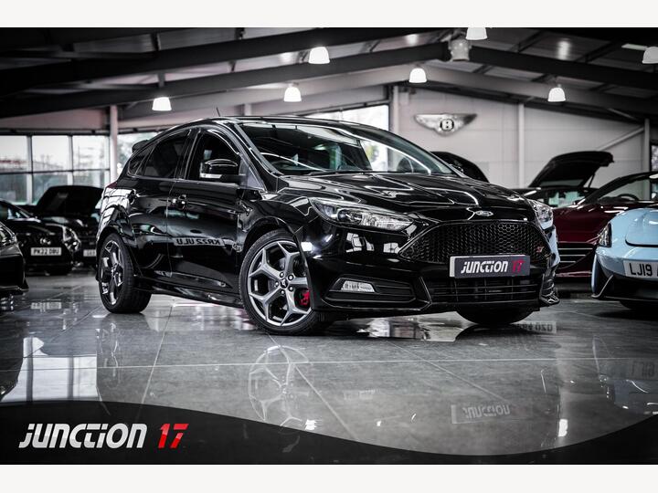 Ford Focus 2.0T EcoBoost ST-3 Euro 6 (s/s) 5dr