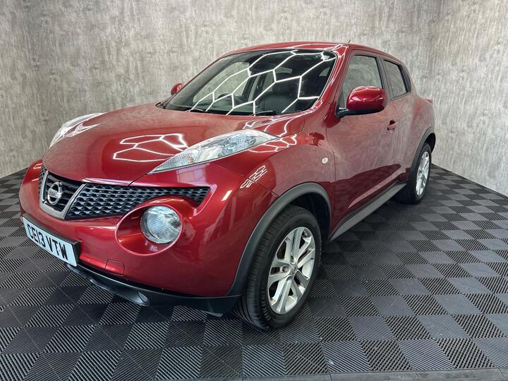 Nissan Juke 1.5 DCi 8v Tekna Euro 5 (s/s) 5dr Nissan Juke 1.5 DCi 8v Tekna Euro 5 (s/s) 5dr