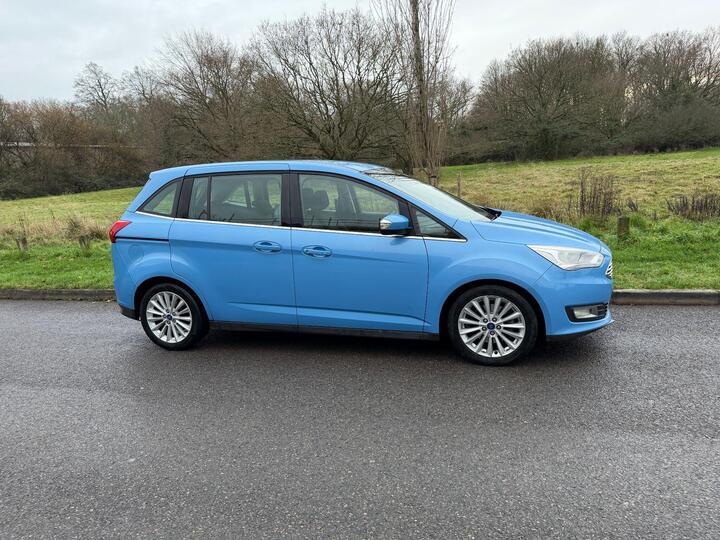 Ford Grand C-Max 1.5 TDCi Titanium Euro 6 (s/s) 5dr Ford Grand C-Max 1.5 TDCi Titanium Euro 6 (s/s) 5dr