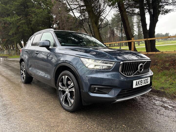 Volvo XC40 2.0 D4 Inscription Pro Auto AWD Euro 6 (s/s) 5dr