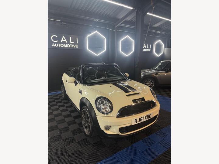 MINI Convertible 1.6 Cooper S Euro 5 (s/s) 2dr