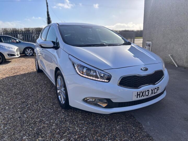 Kia Ceed 1.6 GDi EcoDynamics 3 Euro 5 (s/s) 5dr