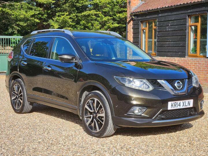 Nissan X-Trail 1.6 DCi Tekna Euro 5 (s/s) 5dr Nissan X-Trail 1.6 DCi Tekna Euro 5 (s/s) 5dr