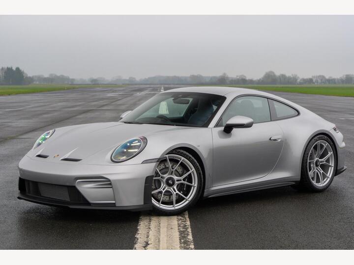 Porsche 911 4.0 GT3 Touring PDK Euro 6 2dr