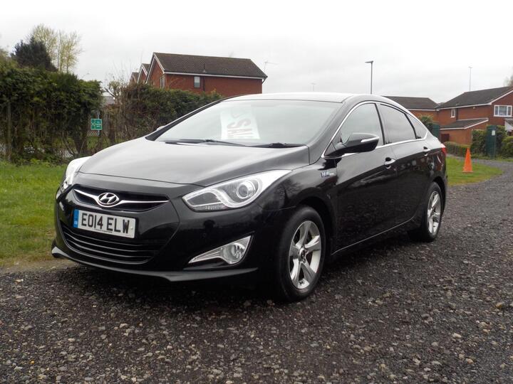 Hyundai I40 1.7 CRDi Blue Drive Style Euro 5 (s/s) 4dr Hyundai I40 1.7 CRDi Blue Drive Style Euro 5 (s/s) 4dr