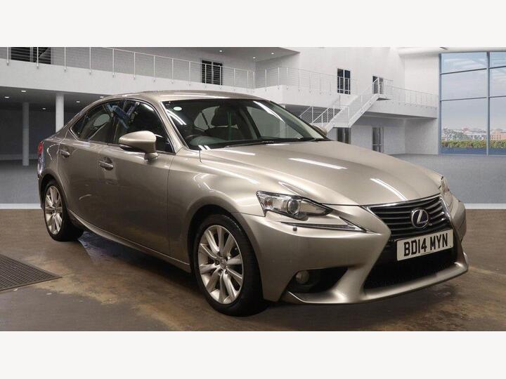 Lexus IS 2.5 300h Luxury E-CVT Euro 5 (s/s) 4dr