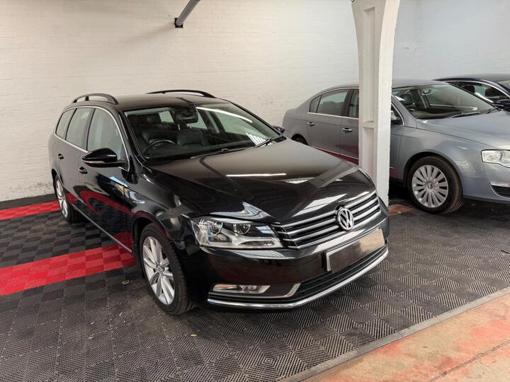 Volkswagen Passat 2.0 TDI BlueMotion Tech Executive Euro 5 (s/s) 5dr Volkswagen Passat 2.0 TDI BlueMotion Tech Executive Euro 5 (s/s) 5dr