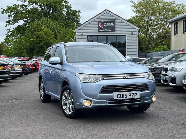 Mitsubishi Outlander 2.0h 12kWh GX4h CVT 4WD Euro 5 (s/s) 5dr Mitsubishi Outlander 2.0h 12kWh GX4h CVT 4WD Euro 5 (s/s) 5dr