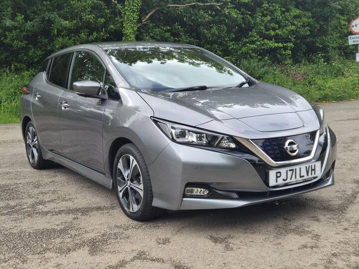 Nissan LEAF 40kWh Tekna Auto 5dr Nissan LEAF 40kWh Tekna Auto 5dr