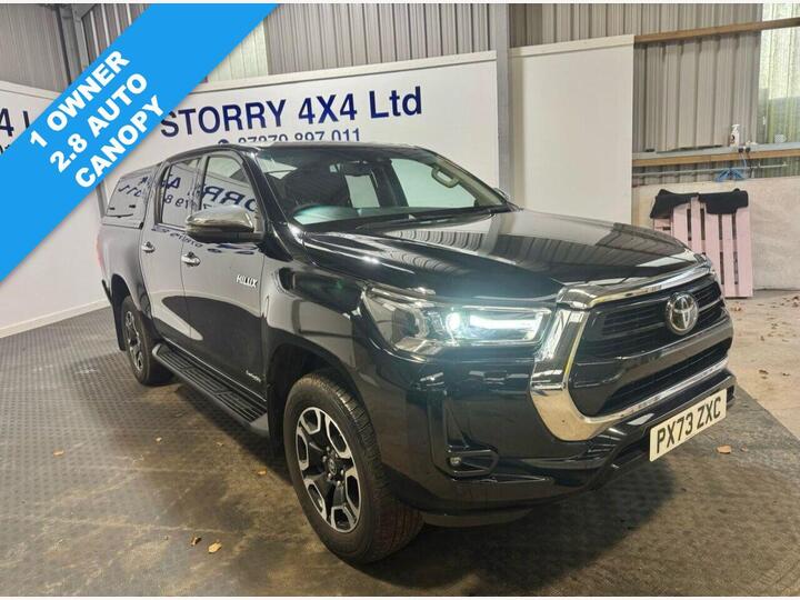 Toyota HI-LUX 2.8 D-4D Invincible Auto 4WD Euro 6 (s/s) 4dr