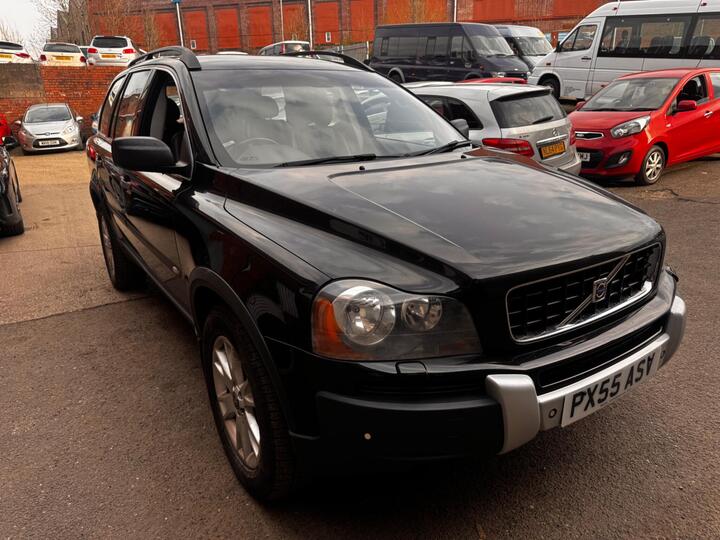 Volvo XC90 2.4 D5 SE Geartronic AWD 5dr