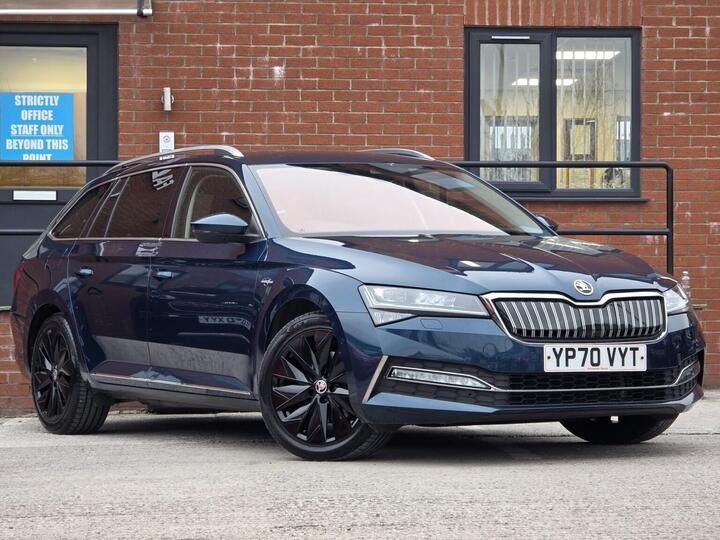 Skoda SUPERB 1.4 TSI IV 13kWh Laurin & Klement DSG Euro 6 (s/s) 5dr