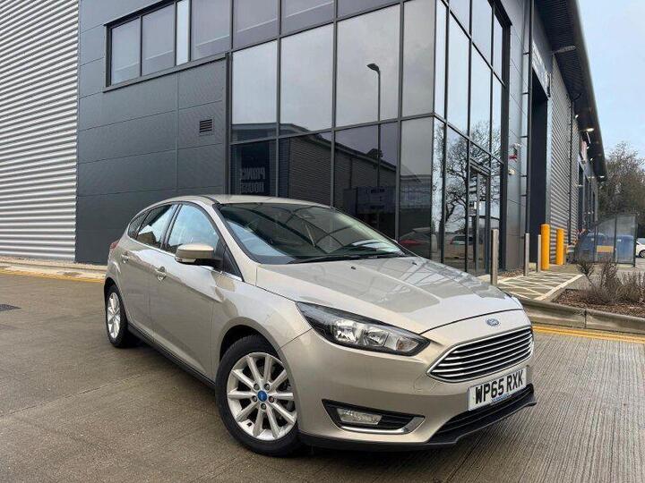 Ford Focus 1.6 Titanium Powershift Euro 6 5dr