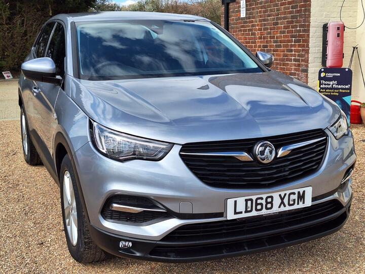 Vauxhall Grandland X 1.2 Turbo SE Auto Euro 6 (s/s) 5dr