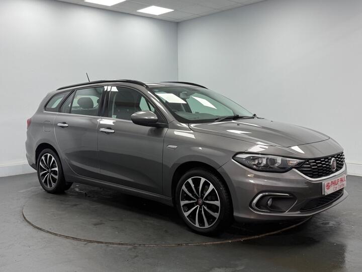 Fiat Tipo 1.4 MPI Lounge Euro 6 5dr