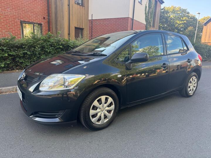 Toyota Auris 1.4 VVT-i T2 5dr