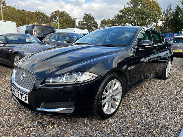 Jaguar XF 2.2d Luxury Auto Euro 5 (s/s) 4dr