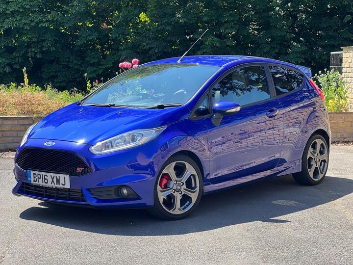 Ford Fiesta 1.6T EcoBoost ST-2 Euro 6 3dr
