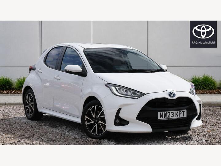 Toyota Yaris 1.5 VVT-h Design E-CVT Euro 6 (s/s) 5dr