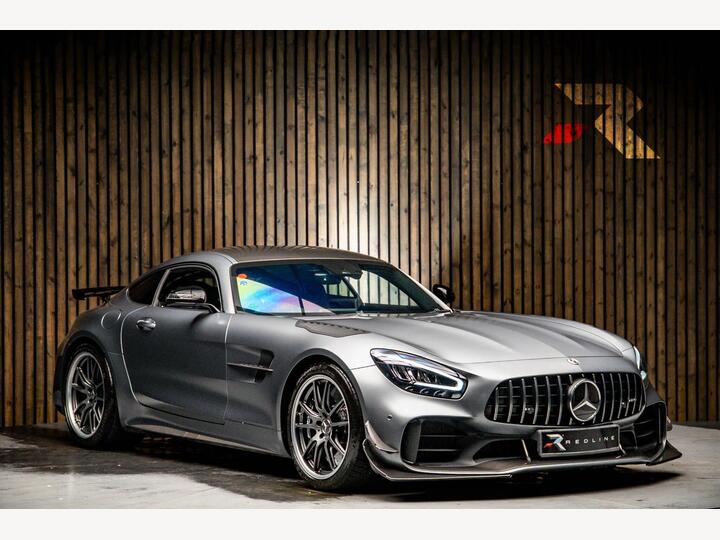 Mercedes-Benz AMG GT 4.0 V8 BiTurbo R PRO SpdS DCT Euro 6 (s/s) 2dr Mercedes-Benz AMG GT 4.0 V8 BiTurbo R PRO SpdS DCT Euro 6 (s/s) 2dr