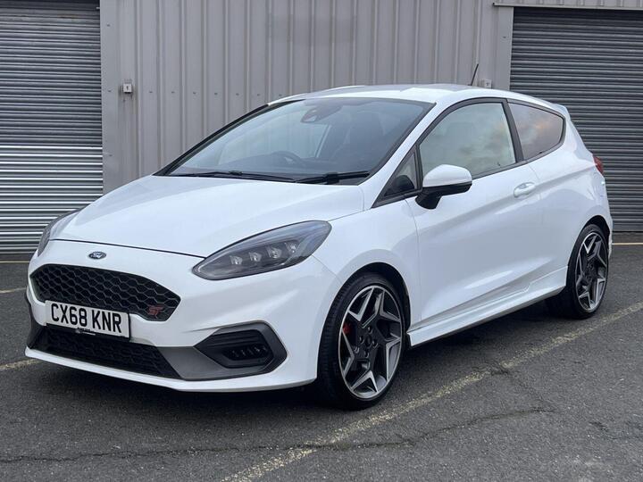 Ford FIESTA 1.5T EcoBoost ST-3 Euro 6 3dr Ford FIESTA 1.5T EcoBoost ST-3 Euro 6 3dr