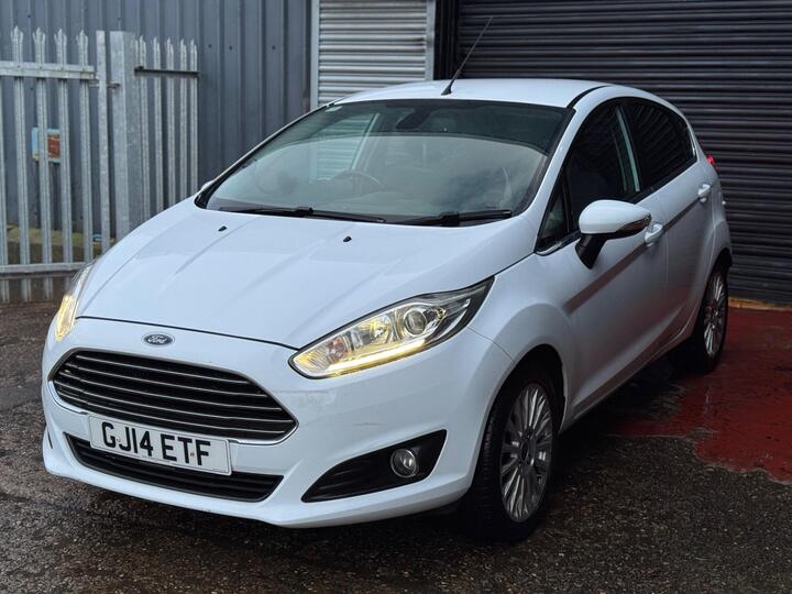 Ford Fiesta 1.0T EcoBoost Titanium Euro 5 (s/s) 5dr