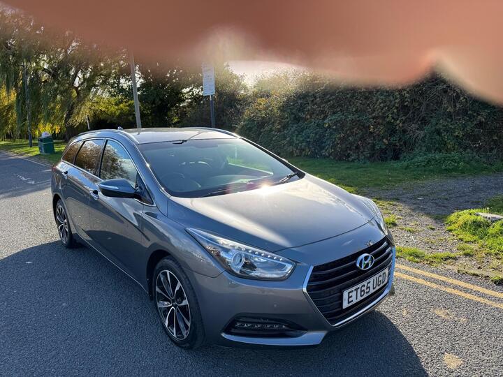 Hyundai I40 1.7 CRDi Blue Drive SE Nav Business Tourer DCT Euro 6 (s/s) 5dr Hyundai I40 1.7 CRDi Blue Drive SE Nav Business Tourer DCT Euro 6 (s/s) 5dr