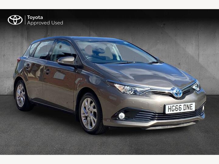 Toyota Auris 1.8 VVT-h Business Edition CVT Euro 6 (s/s) 5dr (Safety Sense) Toyota Auris 1.8 VVT-h Business Edition CVT Euro 6 (s/s) 5dr (Safety Sense)
