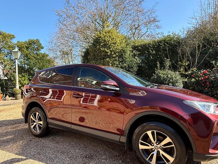 Toyota RAV4 2.0 D-4D Business Edition Euro 6 (s/s) 5dr