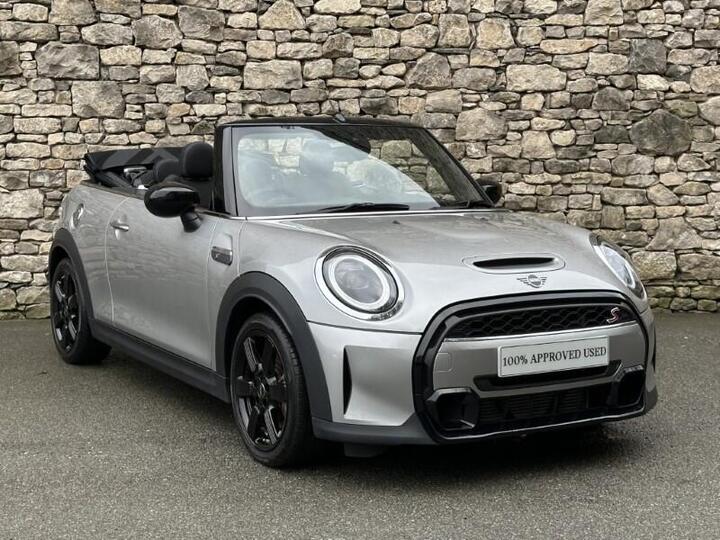 MINI Convertible 2.0 Cooper S Classic Steptronic Euro 6 (s/s) 2dr