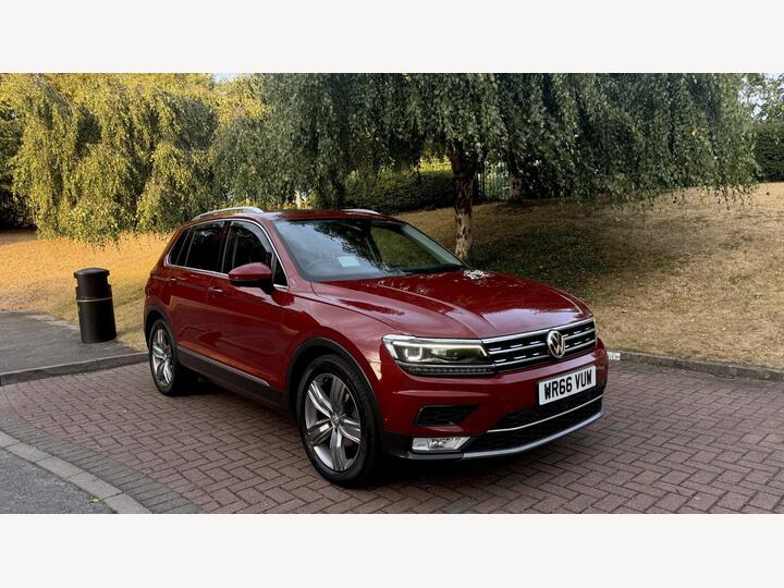 Volkswagen Tiguan 2.0 TDI BlueMotion Tech SEL DSG Euro 6 (s/s) 5dr