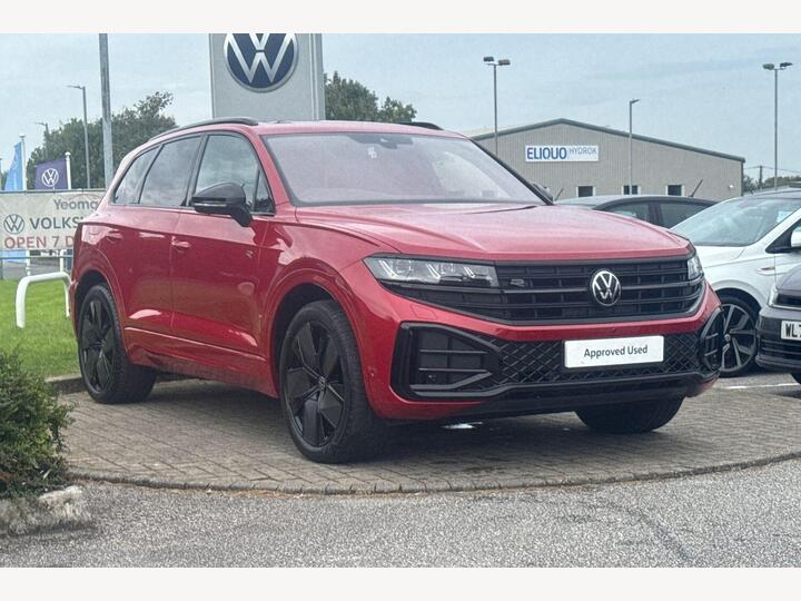 Volkswagen Touareg 3.0 TDI V6 Black Edition Tiptronic 4Motion Euro 6 (s/s) 5dr