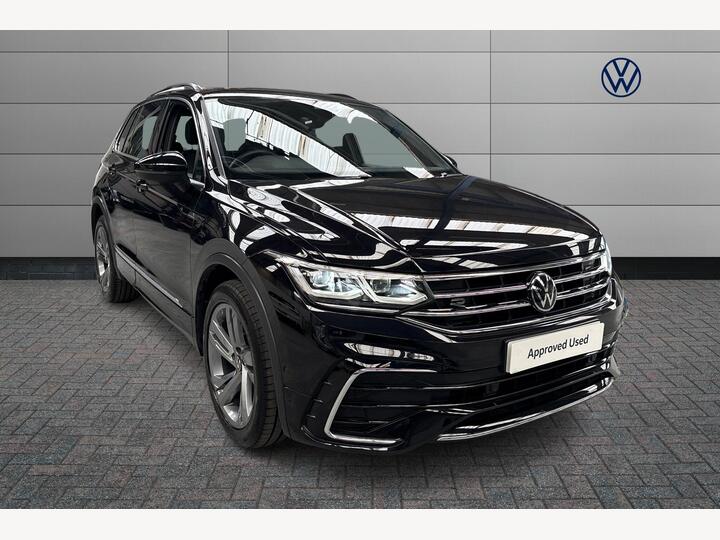 Volkswagen Tiguan 2.0 TDI R-Line Edition DSG Euro 6 (s/s) 5dr Volkswagen Tiguan 2.0 TDI R-Line Edition DSG Euro 6 (s/s) 5dr