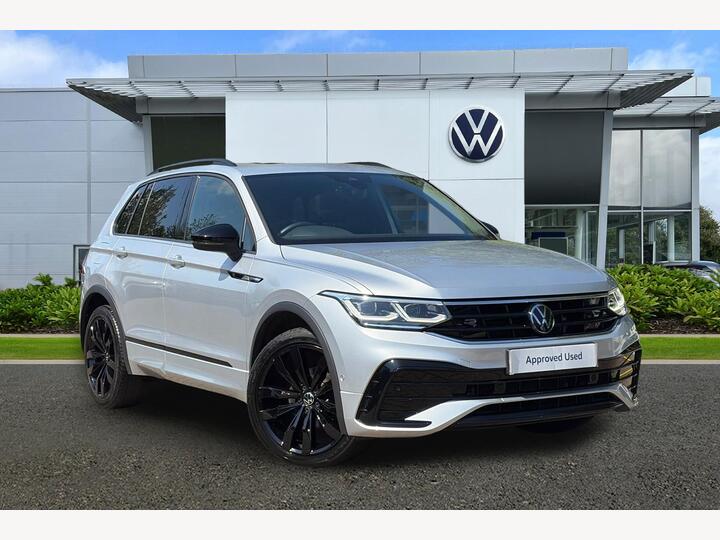 Volkswagen Tiguan 1.5 TSI Black Edition DSG Euro 6 (s/s) 5dr Volkswagen Tiguan 1.5 TSI Black Edition DSG Euro 6 (s/s) 5dr