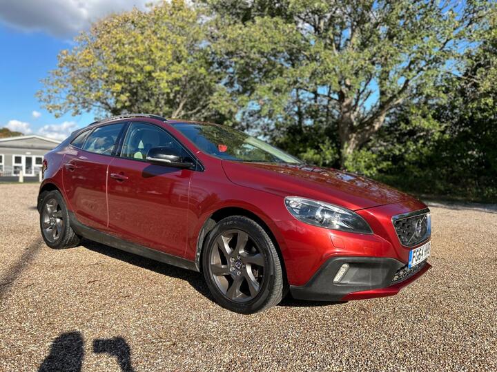 Volvo V40 Cross Country 1.6 D2 Lux Powershift Euro 5 (s/s) 5dr Volvo V40 Cross Country 1.6 D2 Lux Powershift Euro 5 (s/s) 5dr