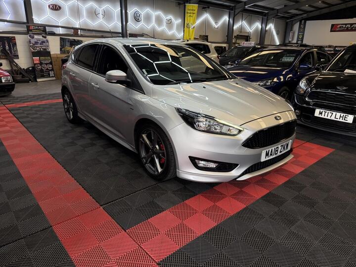 Ford FOCUS 1.5 TDCi ST-Line X Euro 6 (s/s) 5dr