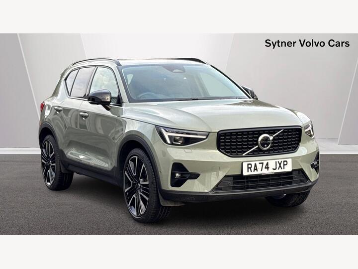 Volvo XC40 2.0 B4 MHEV Ultra Dark DCT Auto Euro 6 (s/s) 5dr