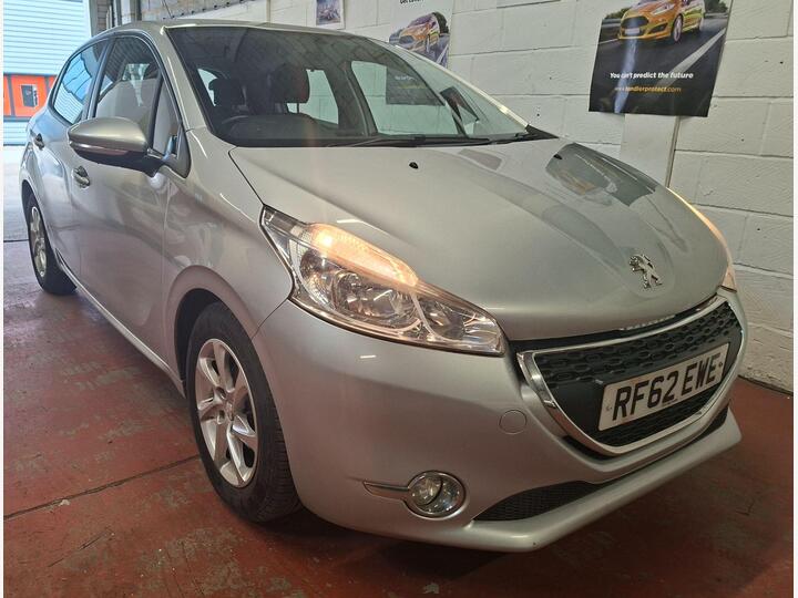 Peugeot 208 1.2 VTi Active Euro 5 5dr
